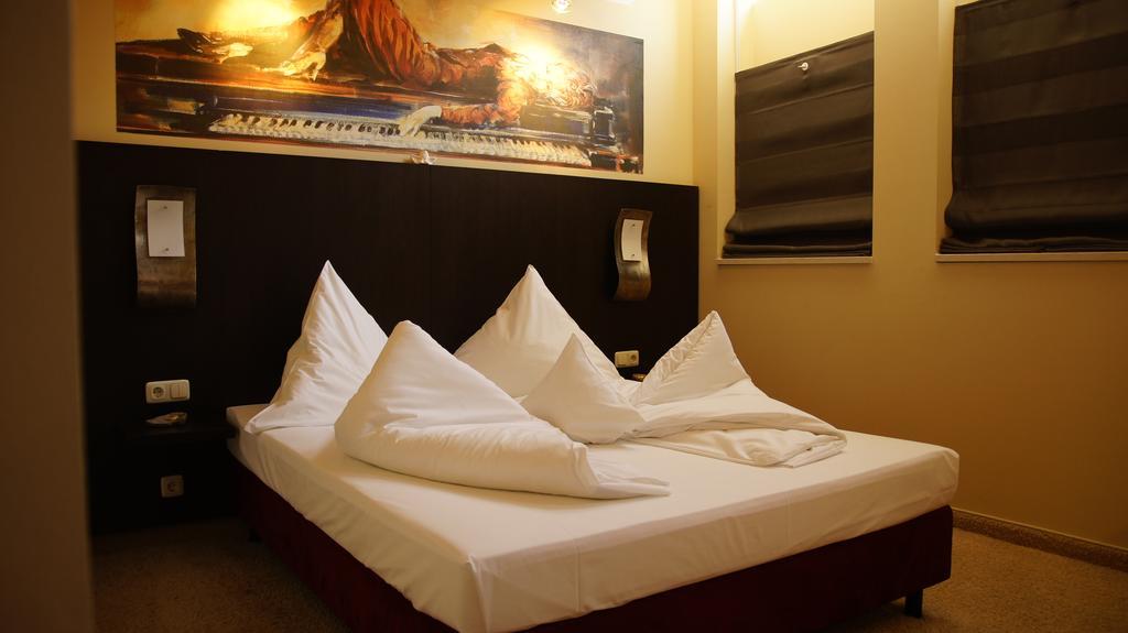 Gersthofer Auszeit Hotel Gersthofen Bagian luar foto