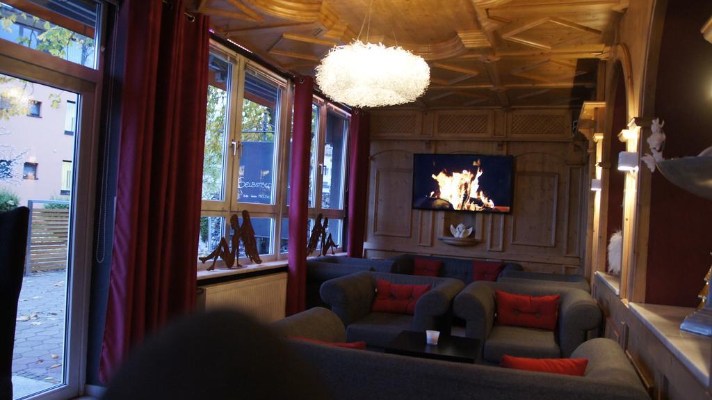 Gersthofer Auszeit Hotel Gersthofen Bagian luar foto